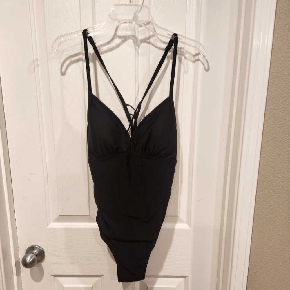 Like New Size M Kona Sol One Piece Black Swimsuit